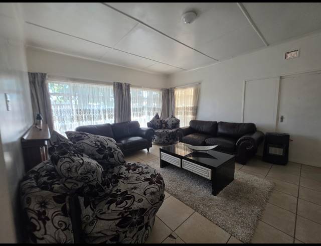 4 BEDROOM HOUSE FOR SALE IN VANDERBIJLPARK SW 1